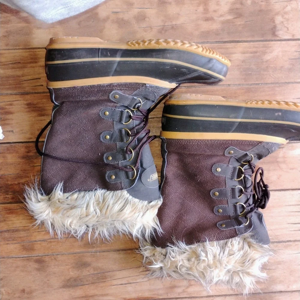 Khombu Women's Brown Duck Winter Snow Boots Faux Fur Trim Laced Size 11
